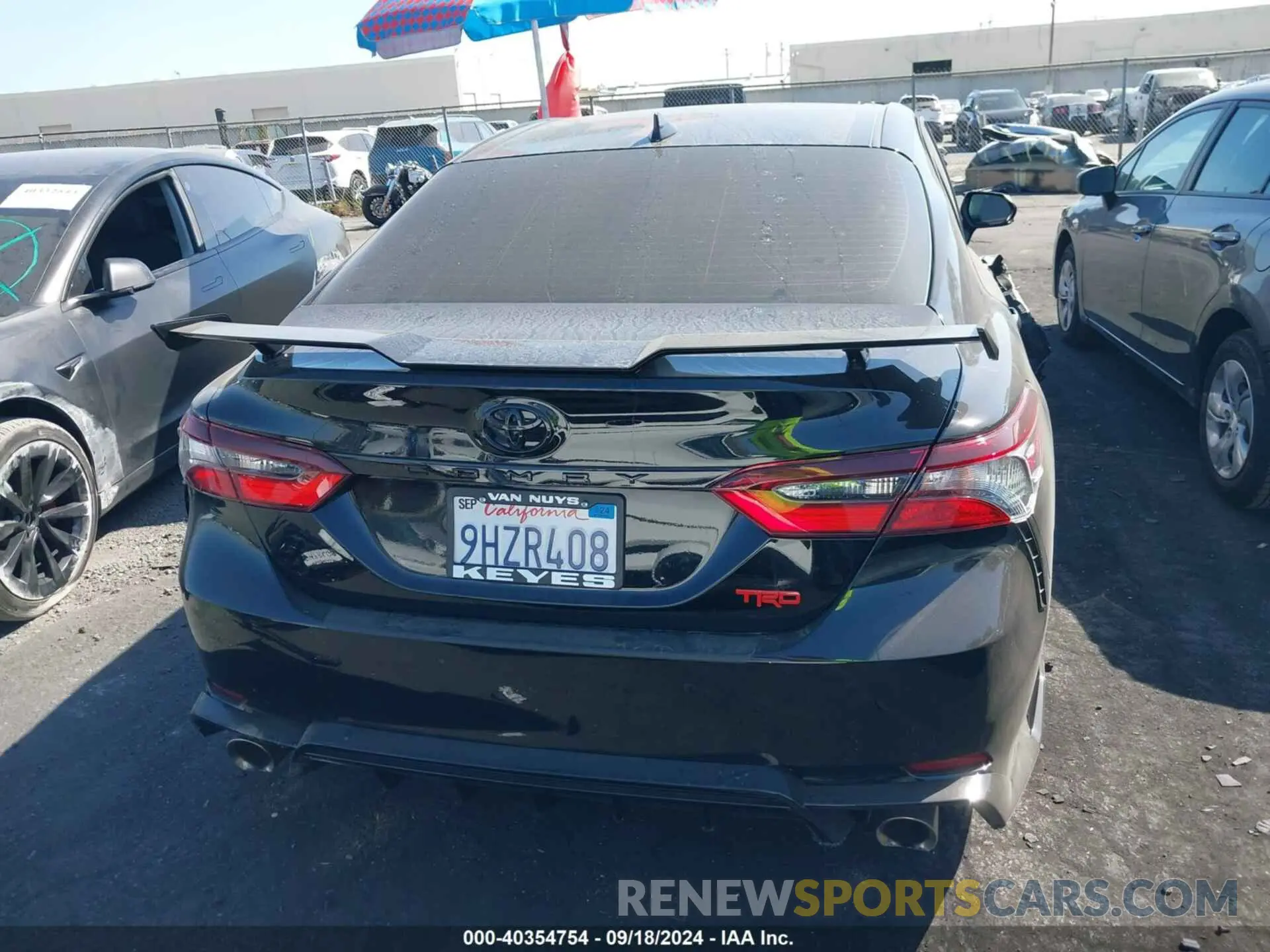 17 fotografías del automóvil dañado 4T1KZ1AK2RU089236 TOYOTA CAMRY 2024