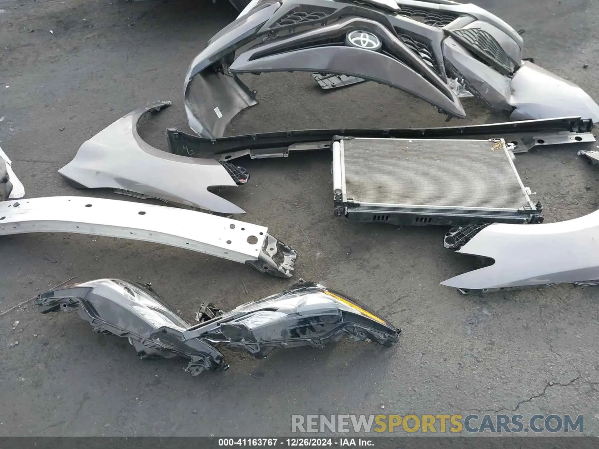 17 fotografías del automóvil dañado 4T1KZ1AK2RU089964 TOYOTA CAMRY 2024