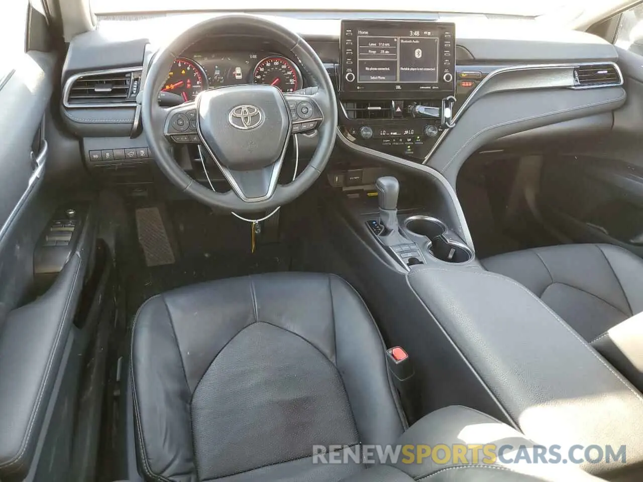 8 fotografías del automóvil dañado 4T1KZ1AK2RU098244 TOYOTA CAMRY 2024