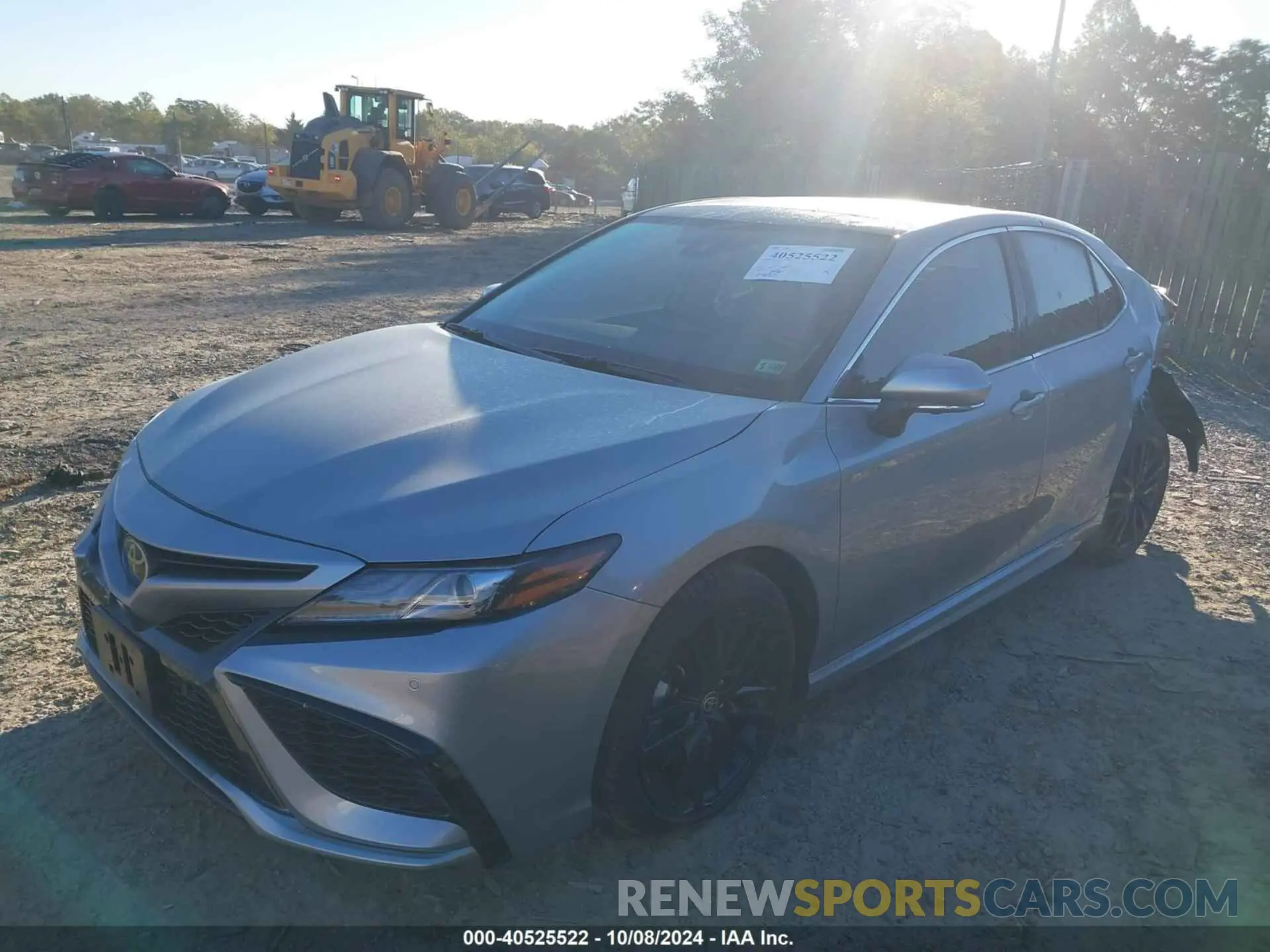 2 fotografías del automóvil dañado 4T1KZ1AK2RU098924 TOYOTA CAMRY 2024