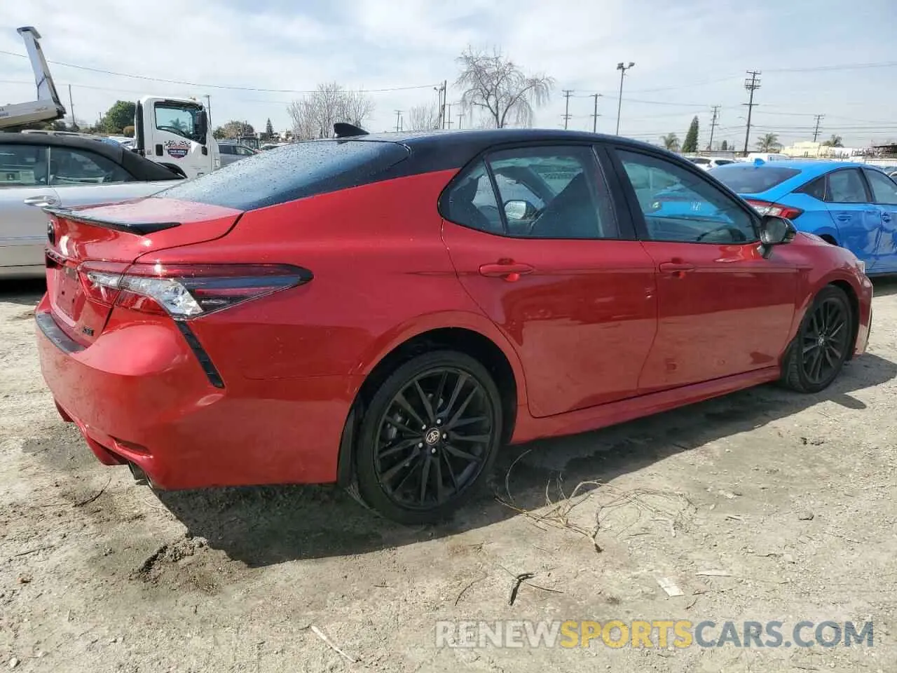 3 fotografías del automóvil dañado 4T1KZ1AK2RU101904 TOYOTA CAMRY 2024