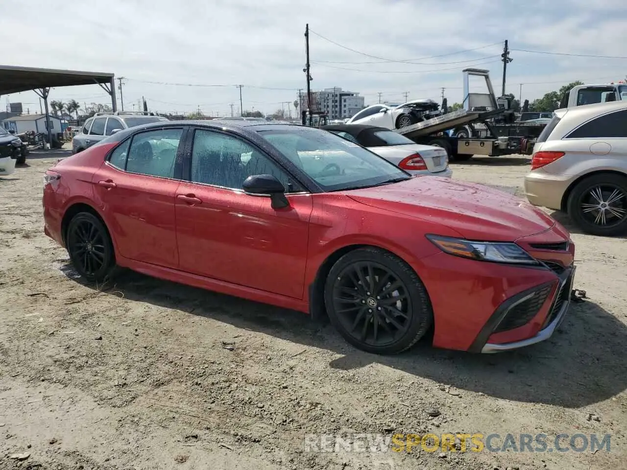 4 fotografías del automóvil dañado 4T1KZ1AK2RU101904 TOYOTA CAMRY 2024
