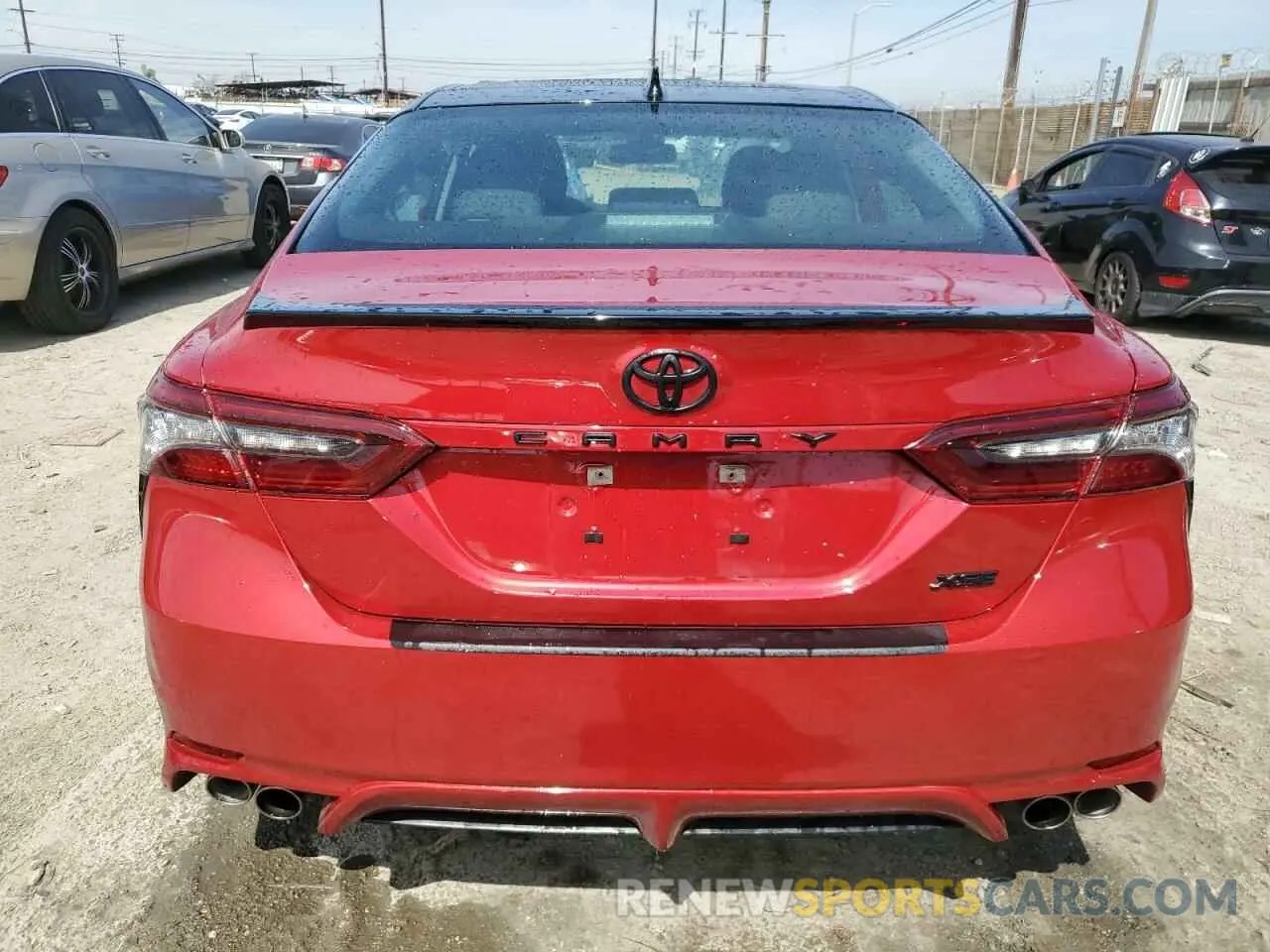 6 fotografías del automóvil dañado 4T1KZ1AK2RU101904 TOYOTA CAMRY 2024