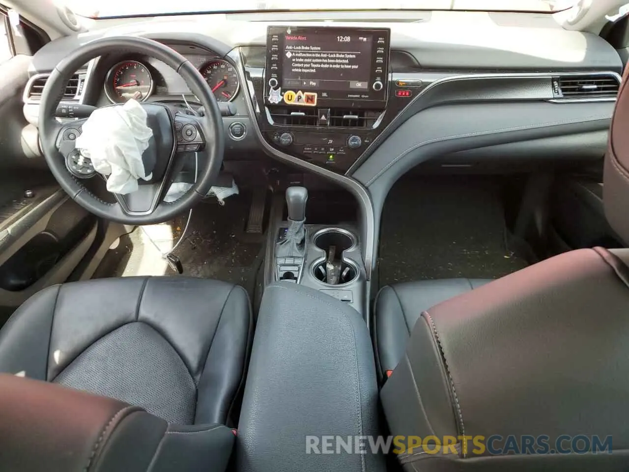 8 fotografías del automóvil dañado 4T1KZ1AK2RU101904 TOYOTA CAMRY 2024