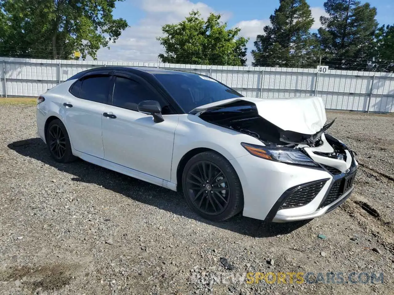 4 fotografías del automóvil dañado 4T1KZ1AK4RU090128 TOYOTA CAMRY 2024