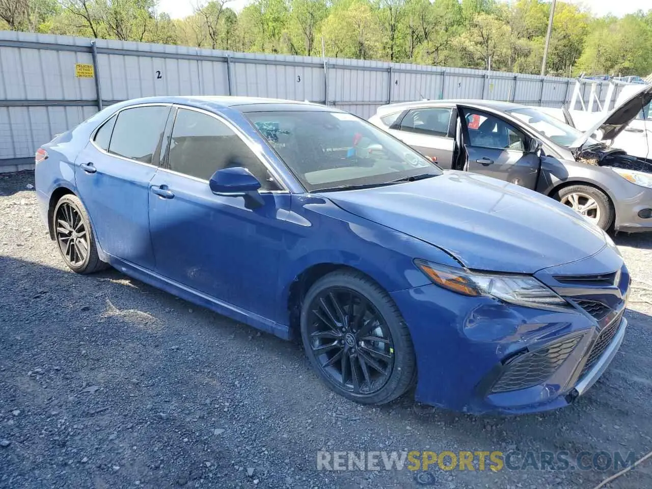 4 fotografías del automóvil dañado 4T1KZ1AK4RU103007 TOYOTA CAMRY 2024