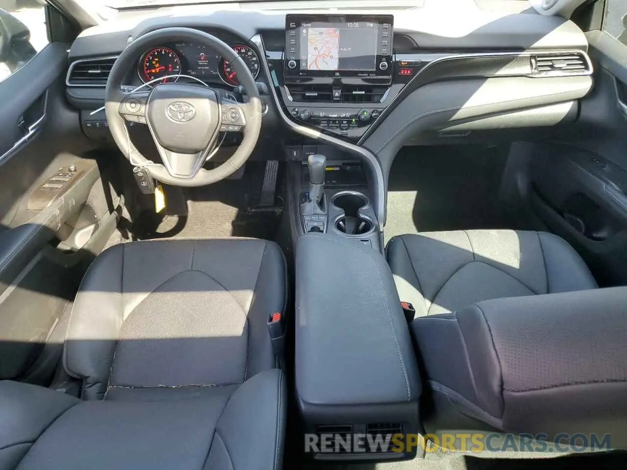 8 fotografías del automóvil dañado 4T1KZ1AK4RU103007 TOYOTA CAMRY 2024