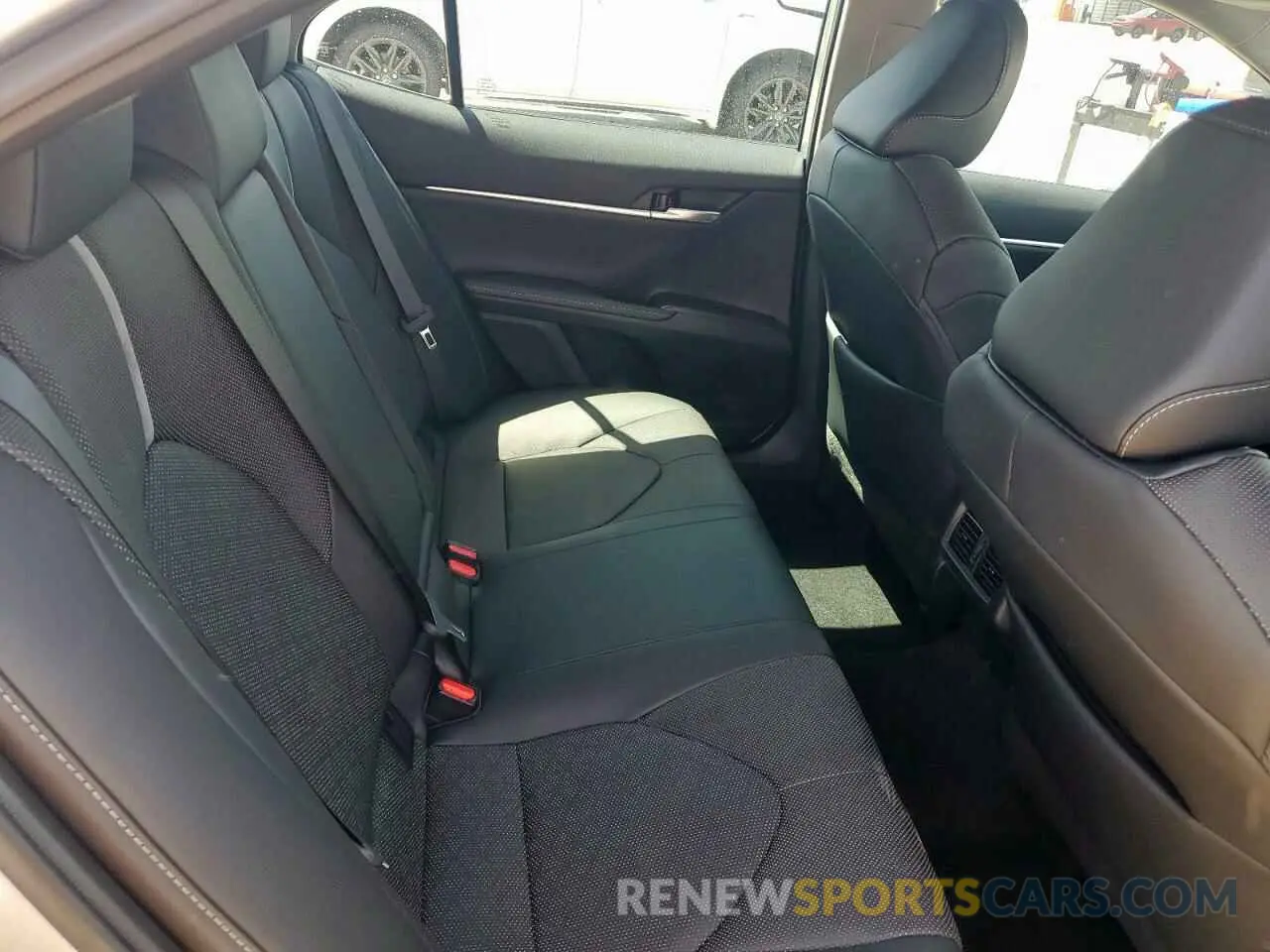 10 fotografías del automóvil dañado 4T1KZ1AK5RU093278 TOYOTA CAMRY 2024
