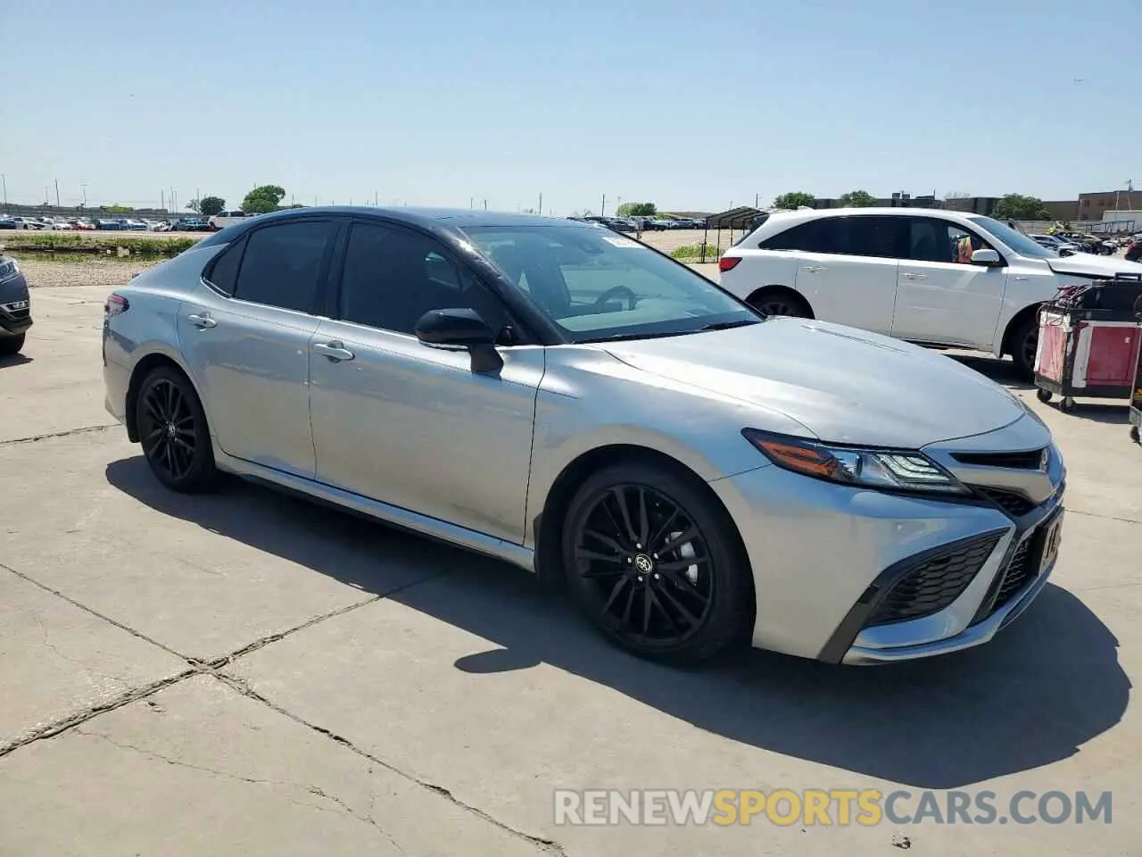 4 fotografías del automóvil dañado 4T1KZ1AK5RU093278 TOYOTA CAMRY 2024