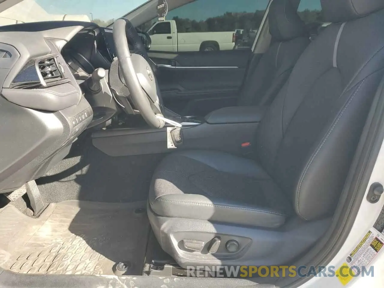 7 fotografías del automóvil dañado 4T1KZ1AK5RU096892 TOYOTA CAMRY 2024