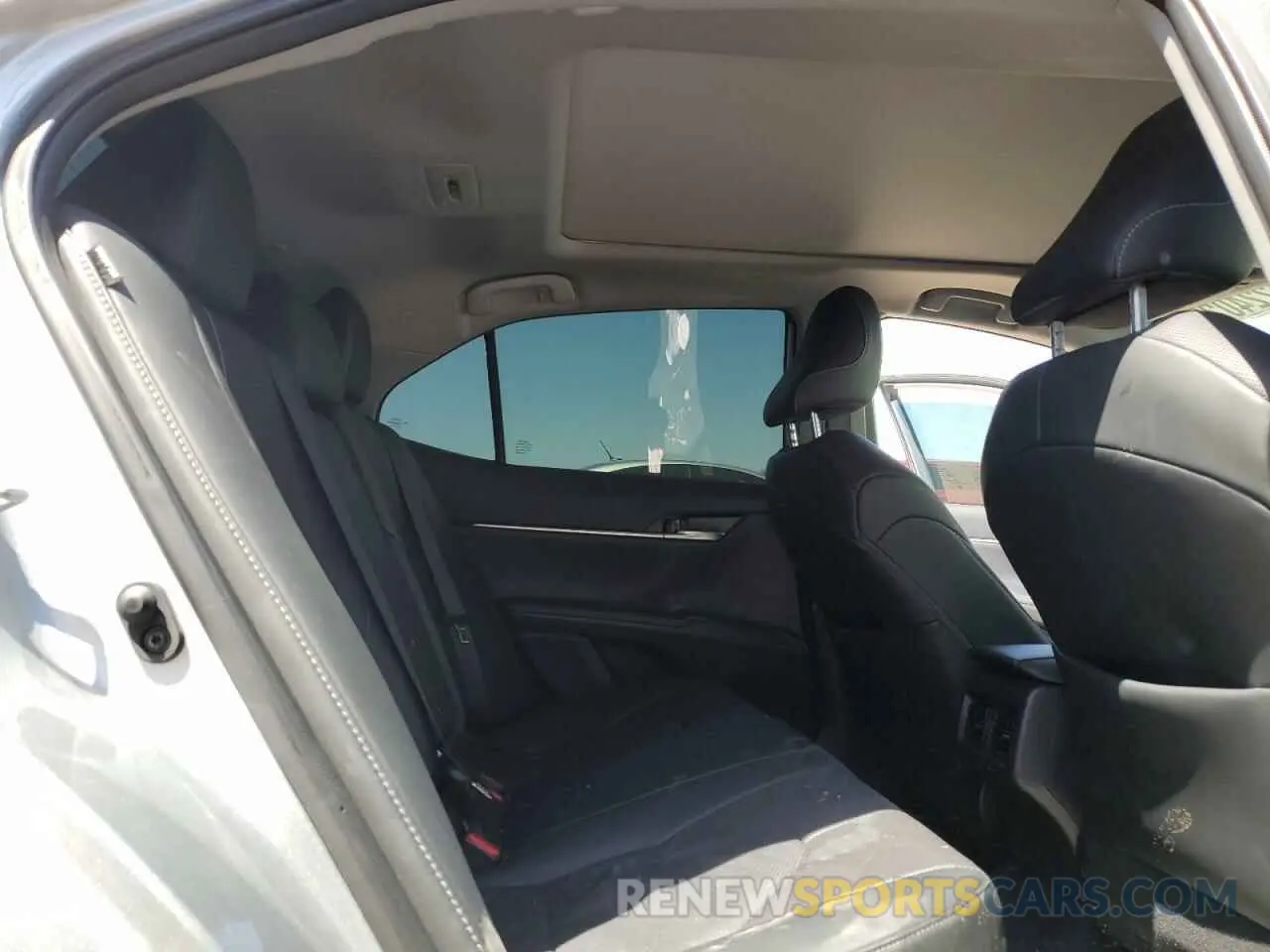 10 fotografías del automóvil dañado 4T1KZ1AK5RU099887 TOYOTA CAMRY 2024