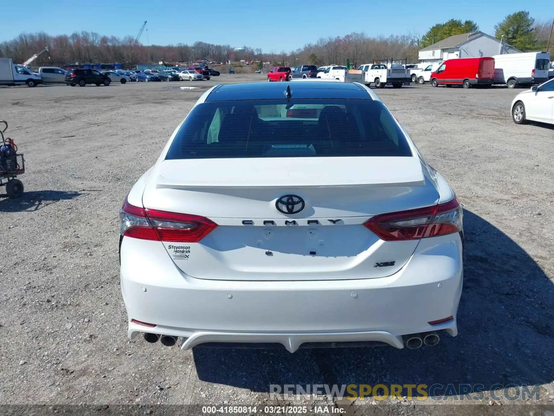 16 fotografías del automóvil dañado 4T1KZ1AK6RU096433 TOYOTA CAMRY 2024