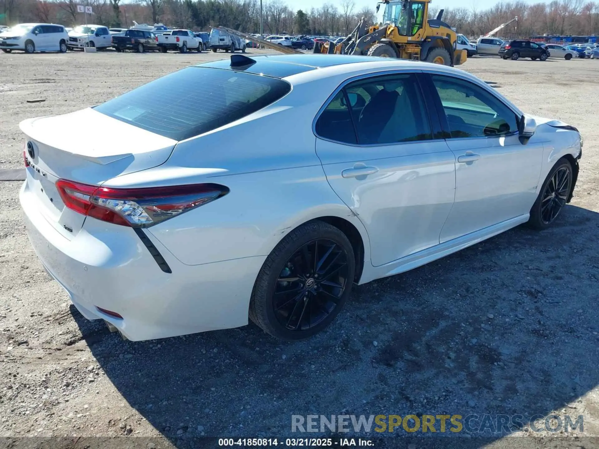 4 fotografías del automóvil dañado 4T1KZ1AK6RU096433 TOYOTA CAMRY 2024
