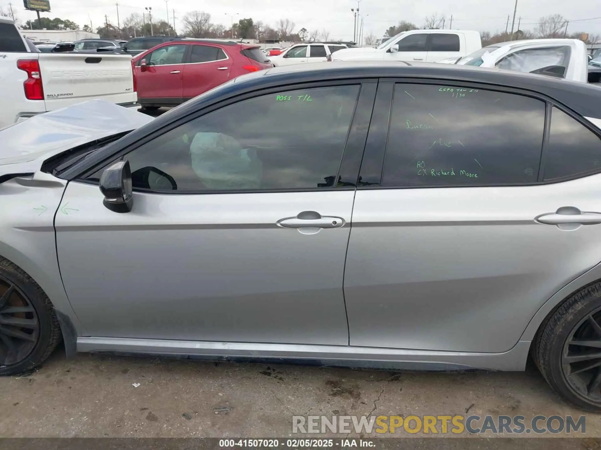 14 fotografías del automóvil dañado 4T1KZ1AK6RU096786 TOYOTA CAMRY 2024
