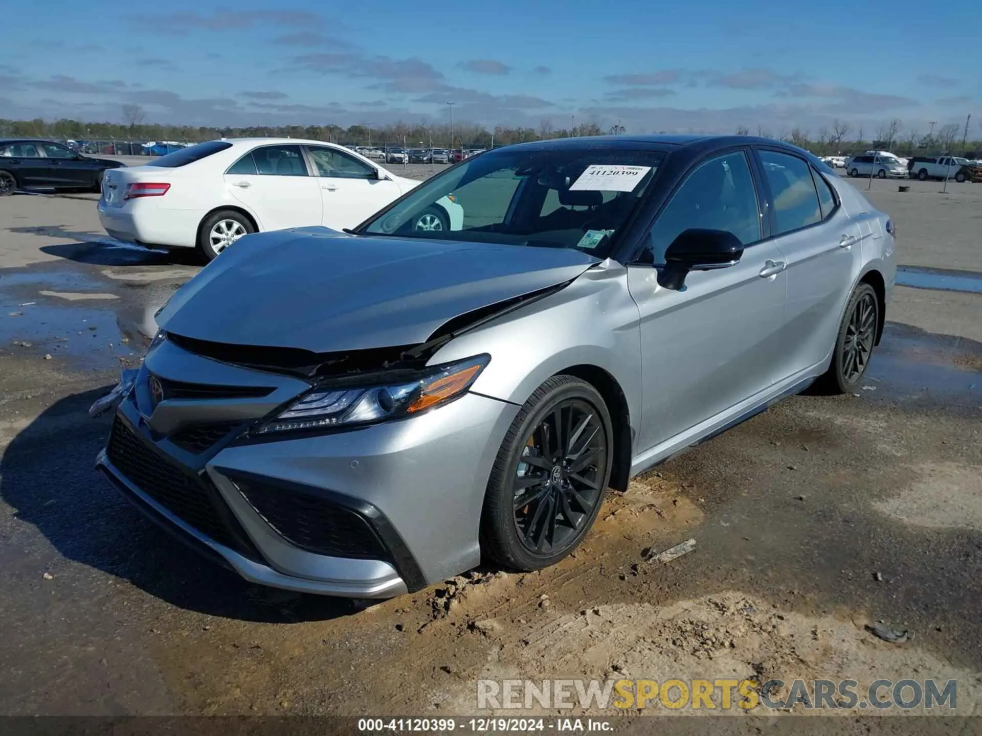 2 fotografías del automóvil dañado 4T1KZ1AK7RU094514 TOYOTA CAMRY 2024