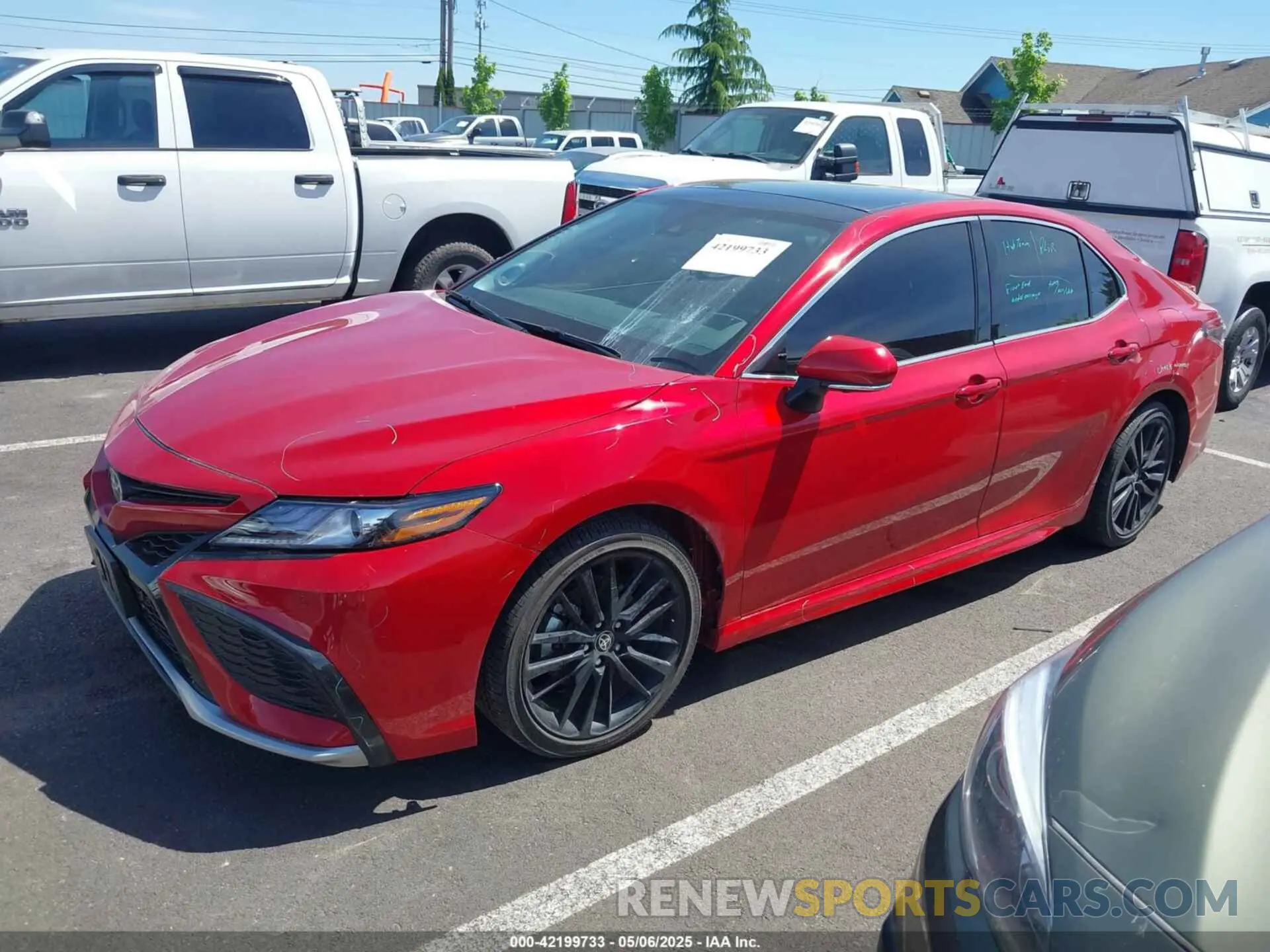 2 fotografías del automóvil dañado 4T1KZ1AK7RU099969 TOYOTA CAMRY 2024