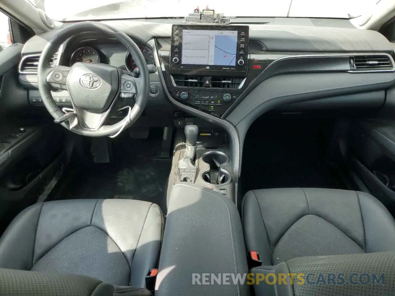 8 fotografías del automóvil dañado 4T1KZ1AK9RU100782 TOYOTA CAMRY 2024