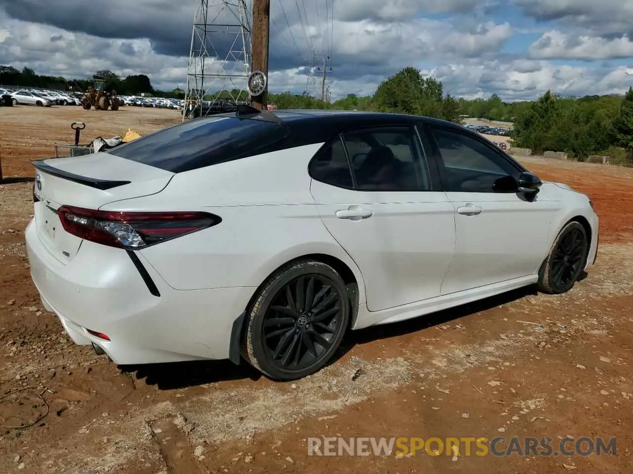 3 fotografías del automóvil dañado 4T1KZ1AKXRU093146 TOYOTA CAMRY 2024