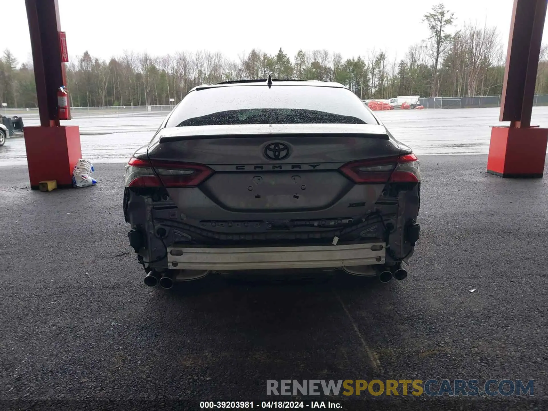 17 fotografías del automóvil dañado 4T1KZ1AKXRU099402 TOYOTA CAMRY 2024