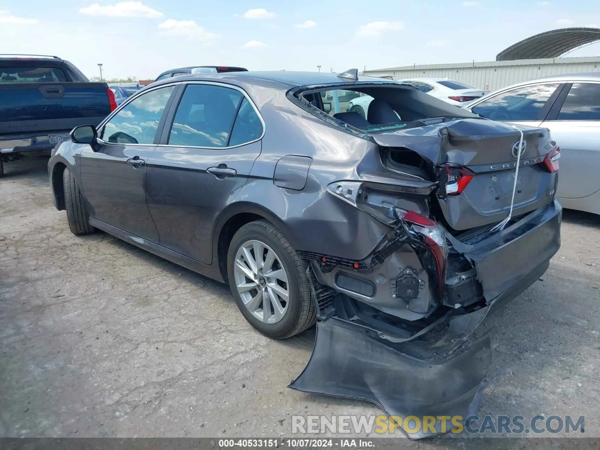 3 fotografías del automóvil dañado 4T1R11AK0RU221996 TOYOTA CAMRY 2024