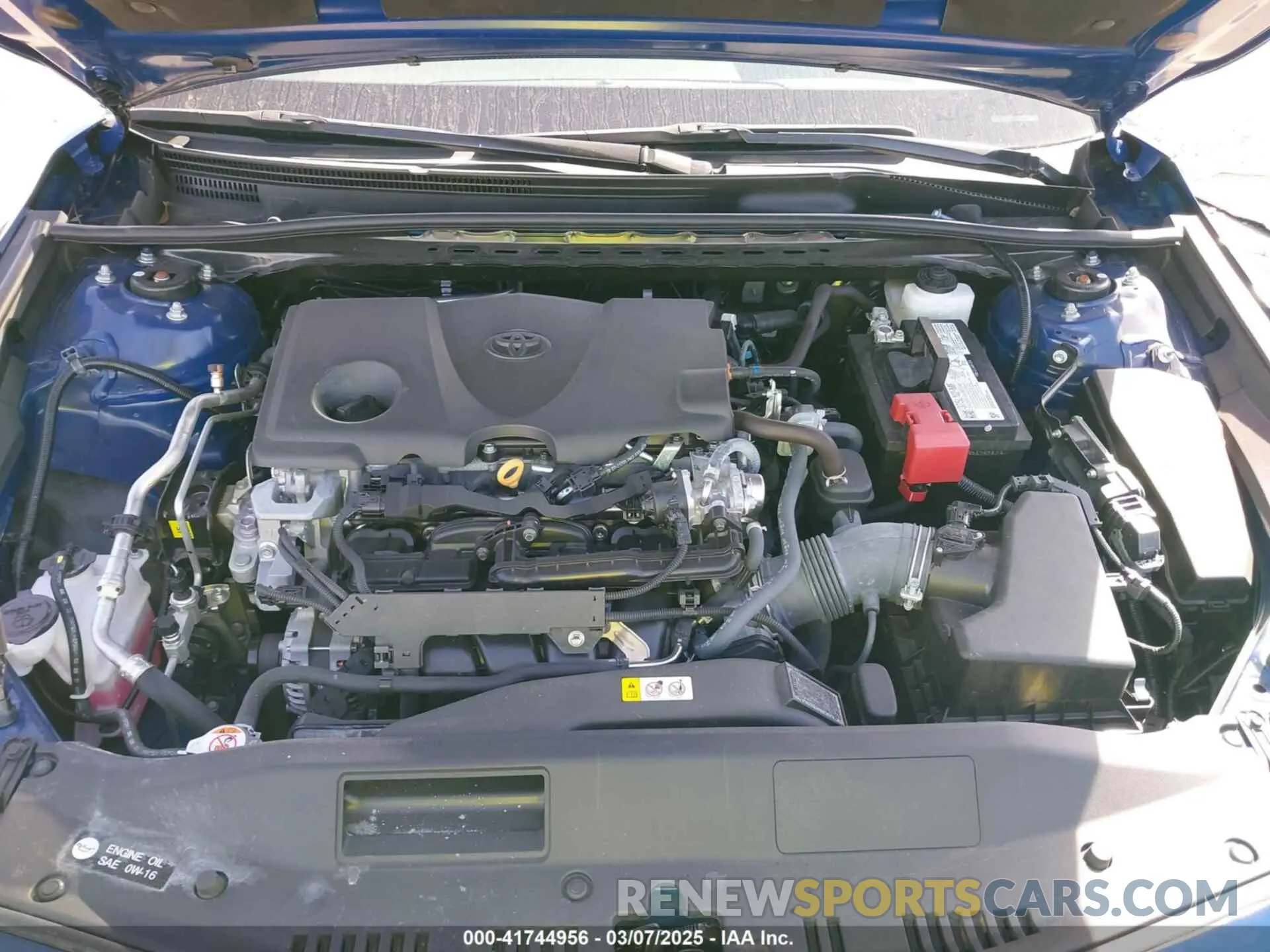 10 fotografías del automóvil dañado 4T1R11AK0RU239589 TOYOTA CAMRY 2024