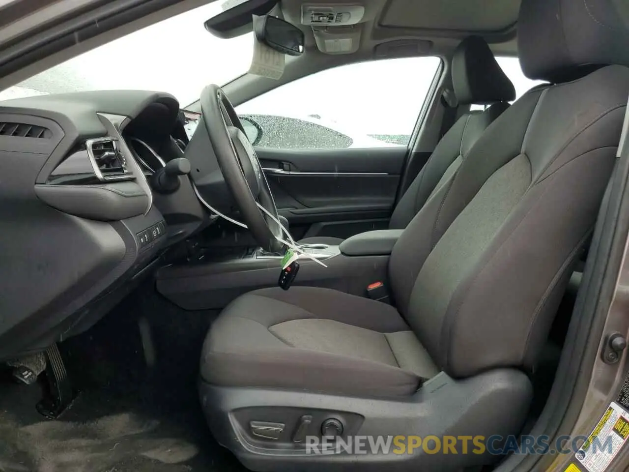 7 fotografías del automóvil dañado 4T1R11AK0RU259423 TOYOTA CAMRY 2024
