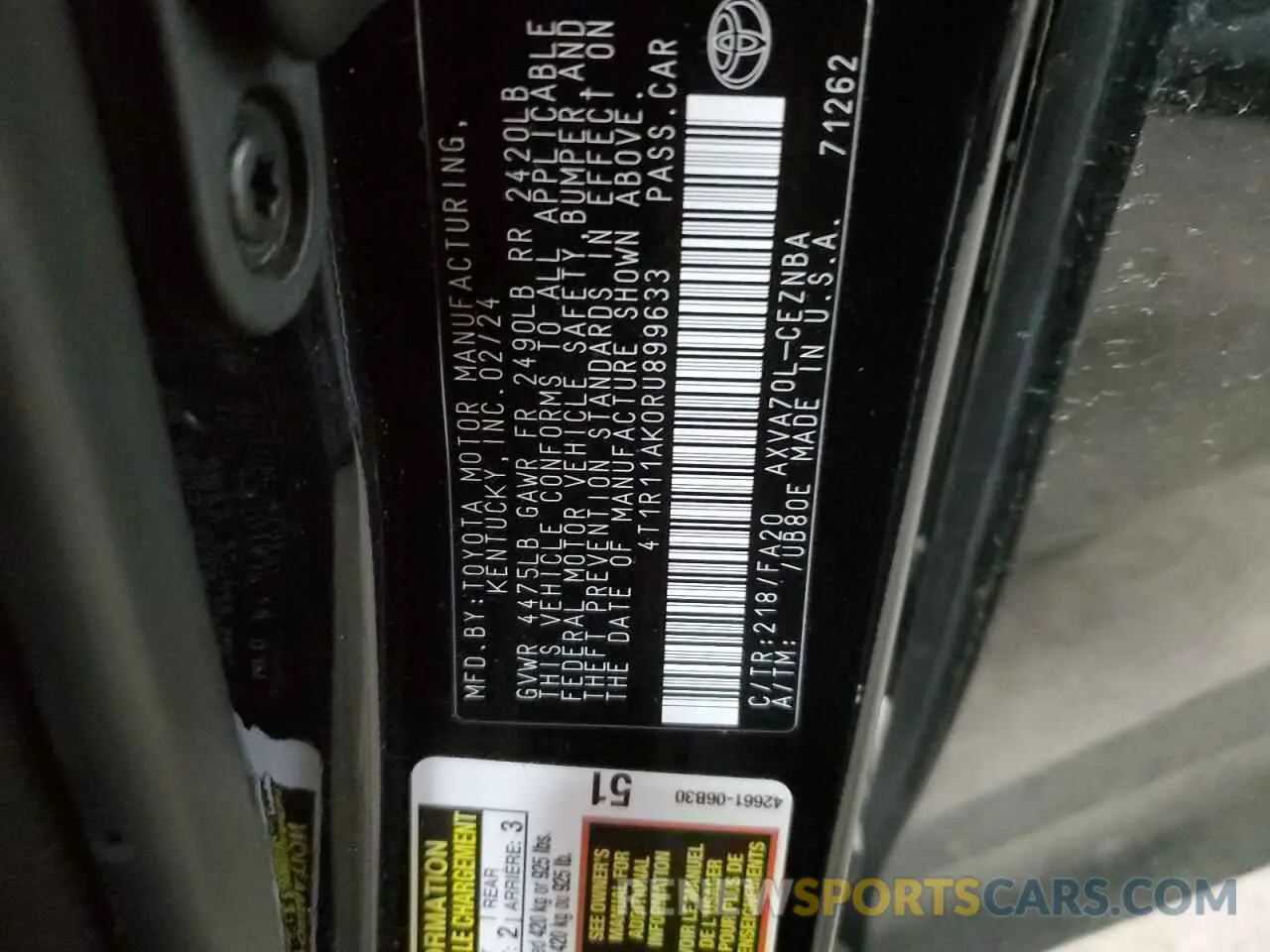 12 fotografías del automóvil dañado 4T1R11AK0RU899633 TOYOTA CAMRY 2024