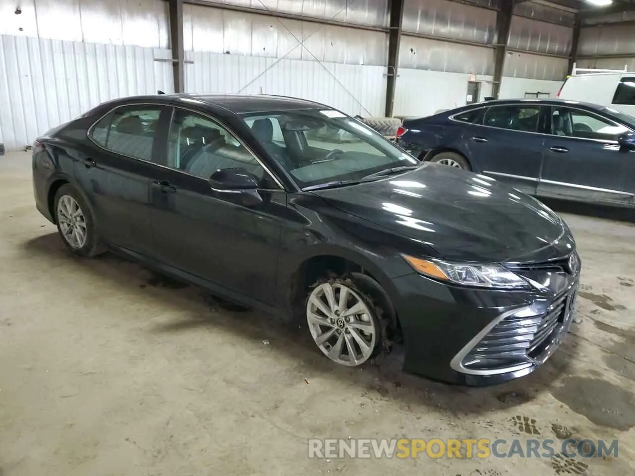 4 fotografías del automóvil dañado 4T1R11AK0RU899633 TOYOTA CAMRY 2024