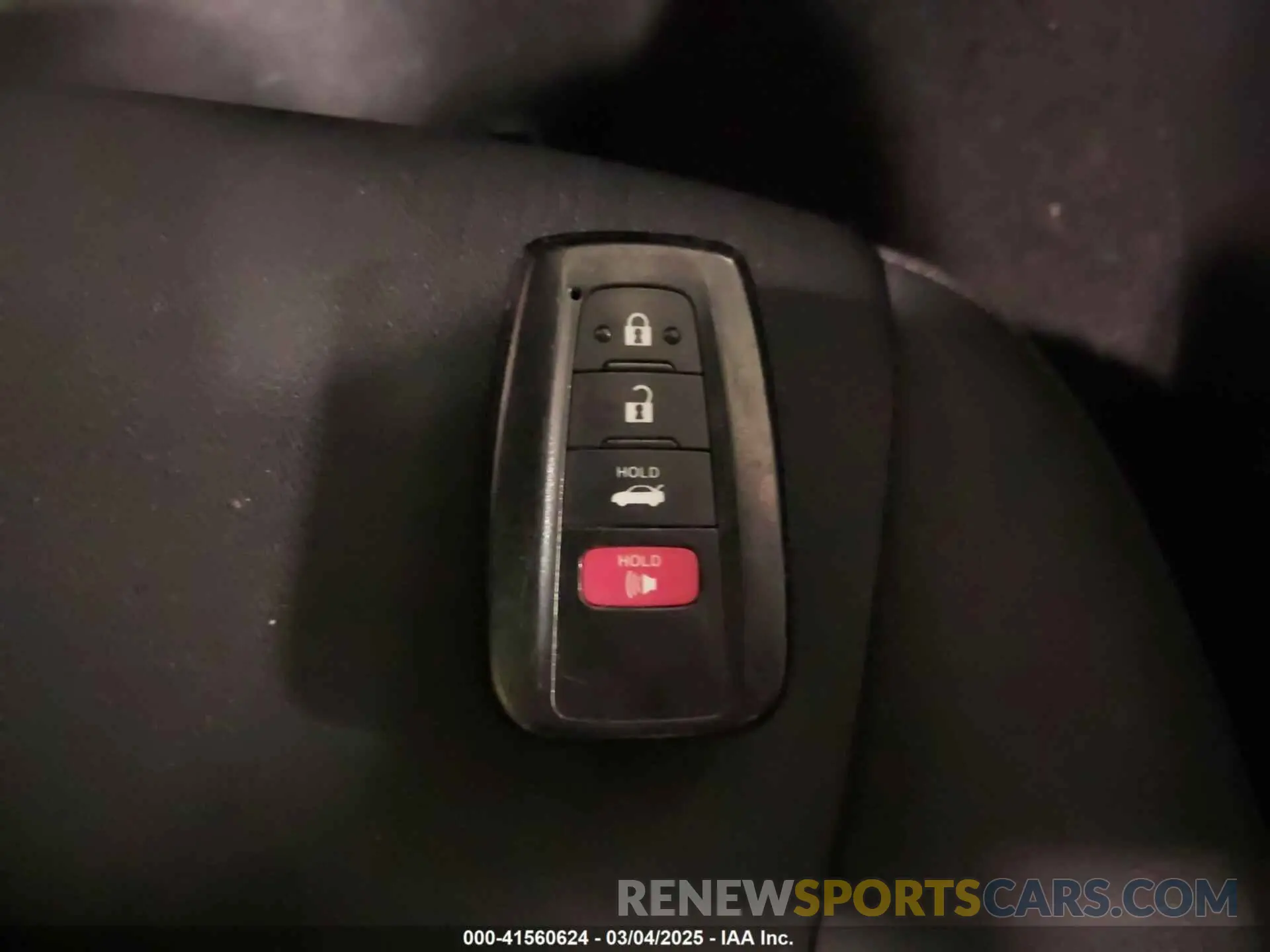 11 fotografías del automóvil dañado 4T1R11AK1RU242727 TOYOTA CAMRY 2024