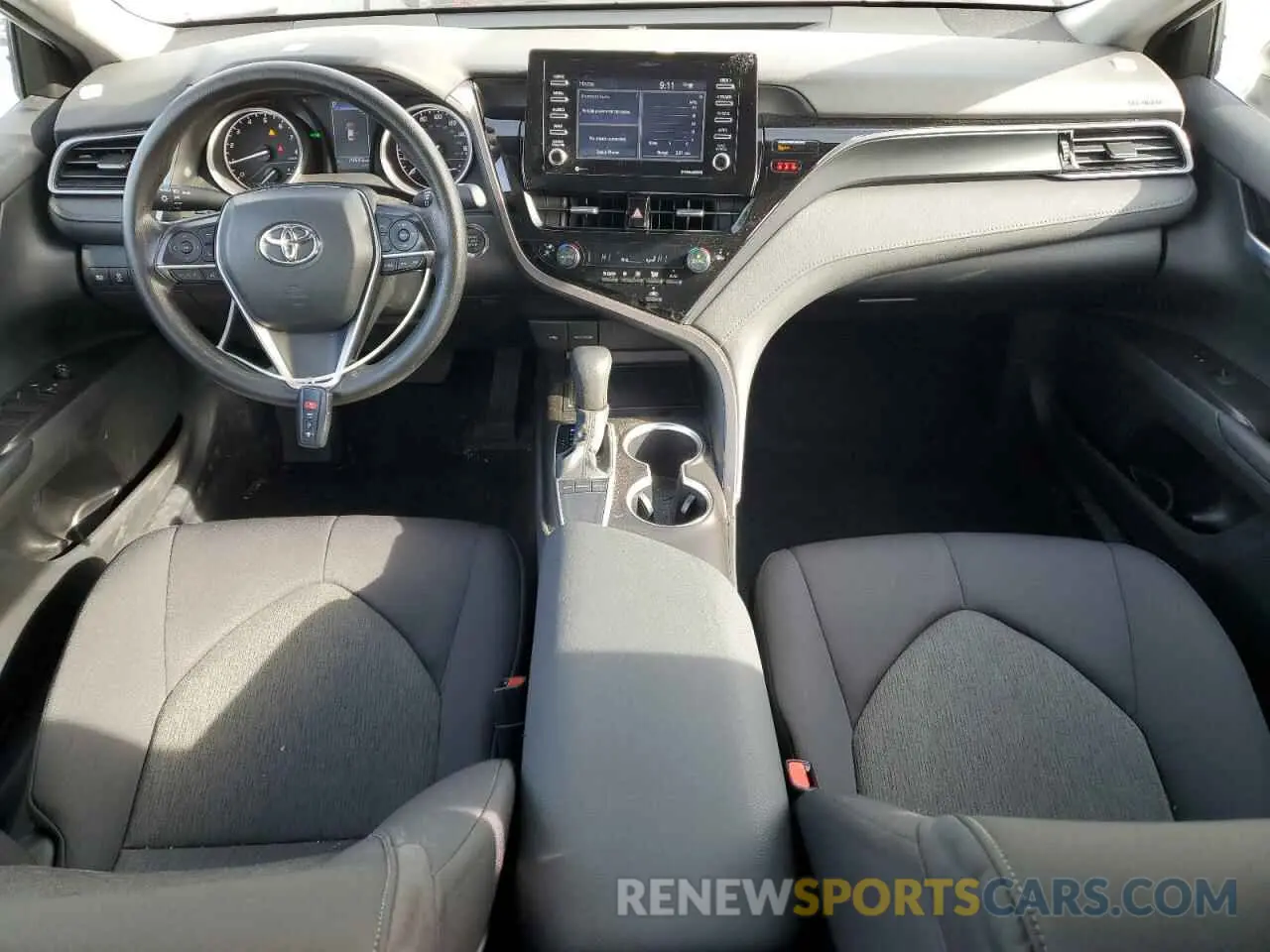 8 fotografías del automóvil dañado 4T1R11AK2RU880968 TOYOTA CAMRY 2024