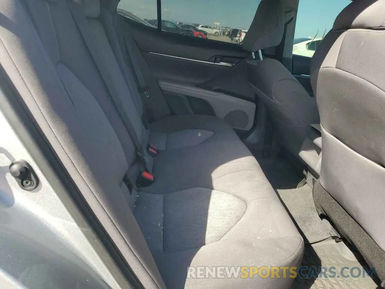 10 fotografías del automóvil dañado 4T1R11AK4RU903280 TOYOTA CAMRY 2024