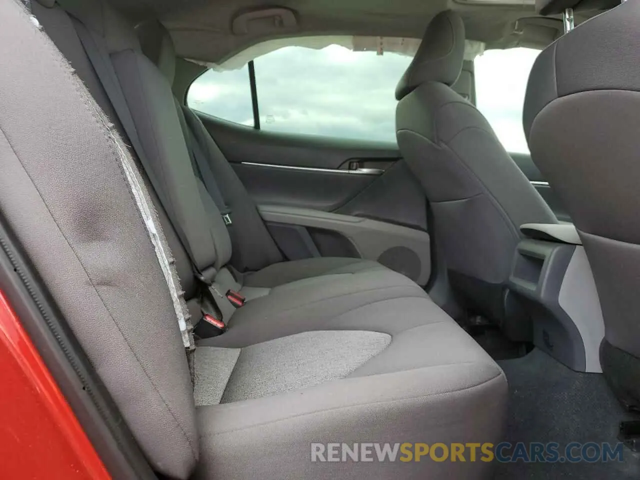 10 fotografías del automóvil dañado 4T1R11AK5RU243556 TOYOTA CAMRY 2024