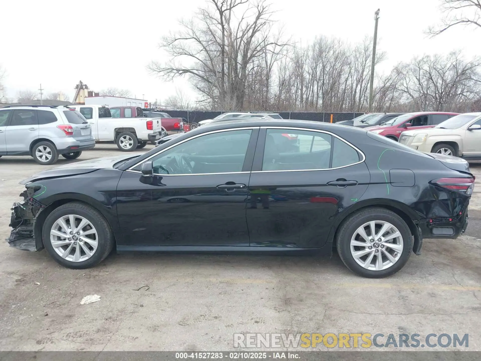 15 fotografías del automóvil dañado 4T1R11AK7RU200451 TOYOTA CAMRY 2024