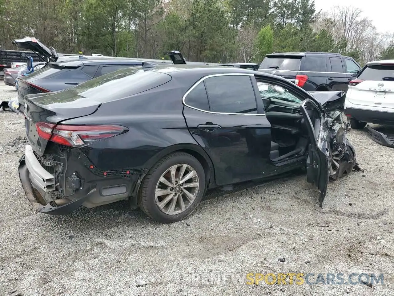 3 fotografías del automóvil dañado 4T1R11AKXRU259350 TOYOTA CAMRY 2024