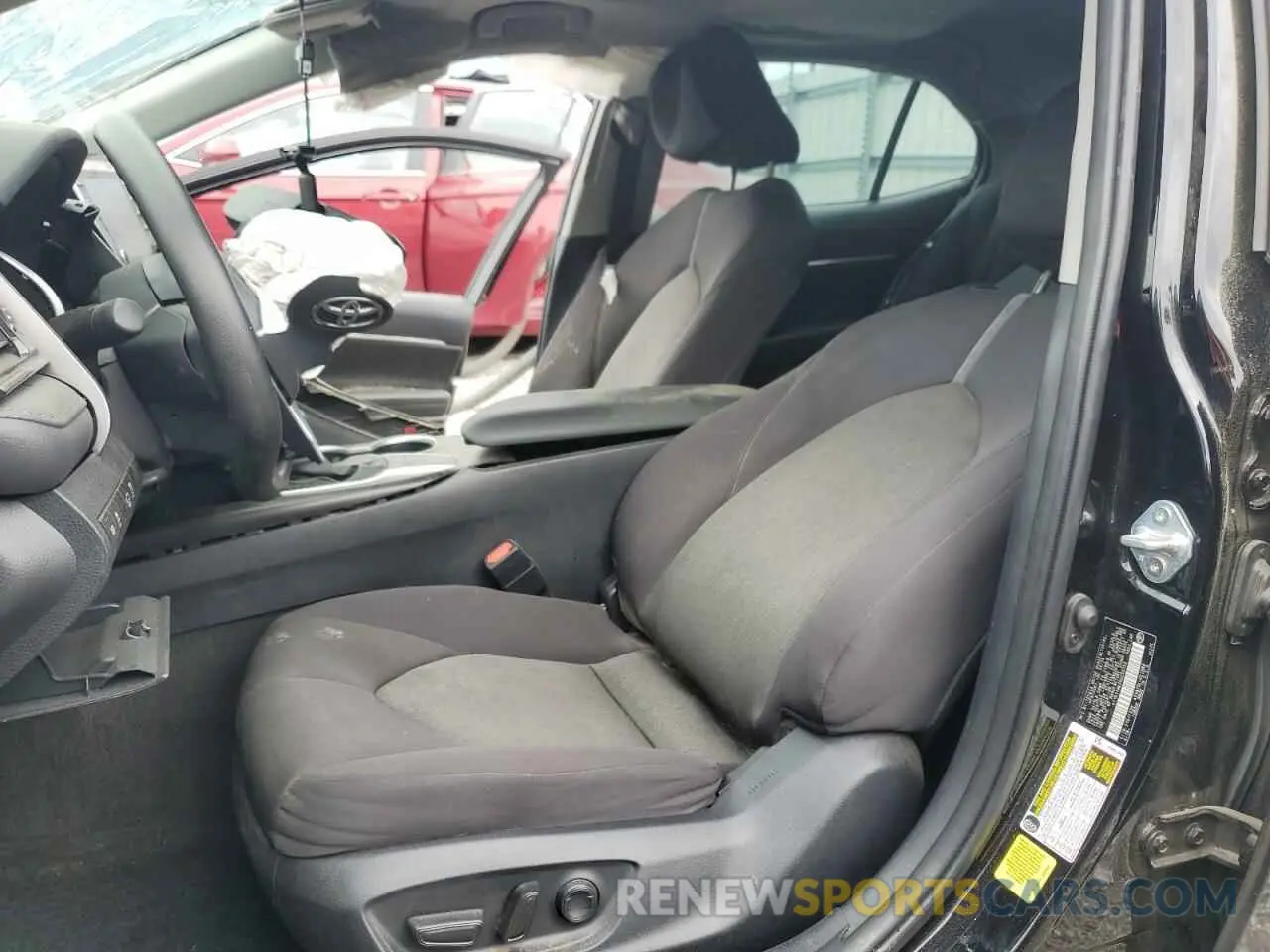 7 fotografías del automóvil dañado 4T1R11AKXRU259350 TOYOTA CAMRY 2024