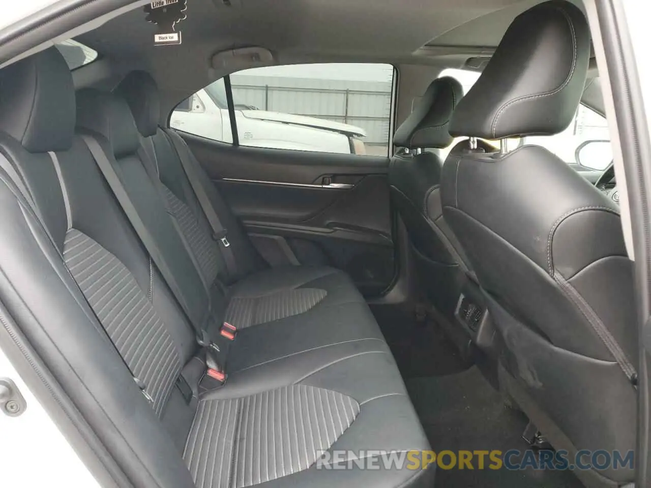 10 fotografías del automóvil dañado 4T1S11AK0RU851843 TOYOTA CAMRY 2024