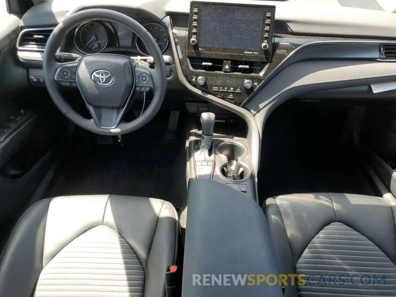 8 fotografías del automóvil dañado 4T1S11AK2RU900315 TOYOTA CAMRY 2024