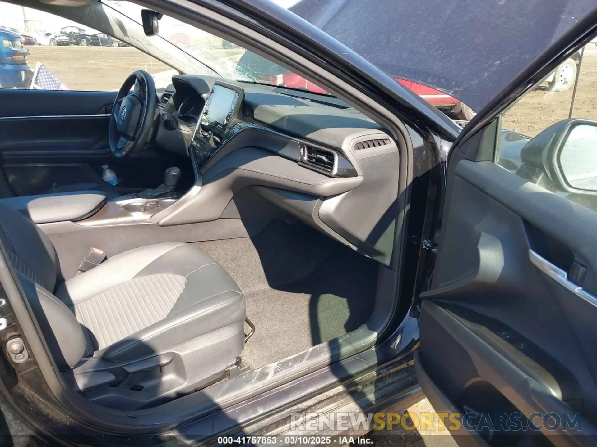 5 fotografías del automóvil dañado 4T1S11AK4RU888703 TOYOTA CAMRY 2024
