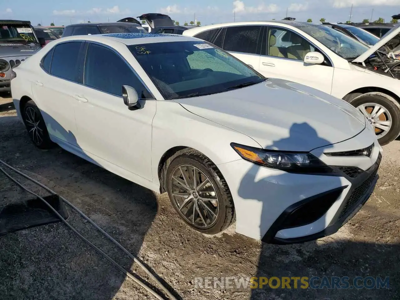 4 fotografías del automóvil dañado 4T1S11AKXRU238841 TOYOTA CAMRY 2024