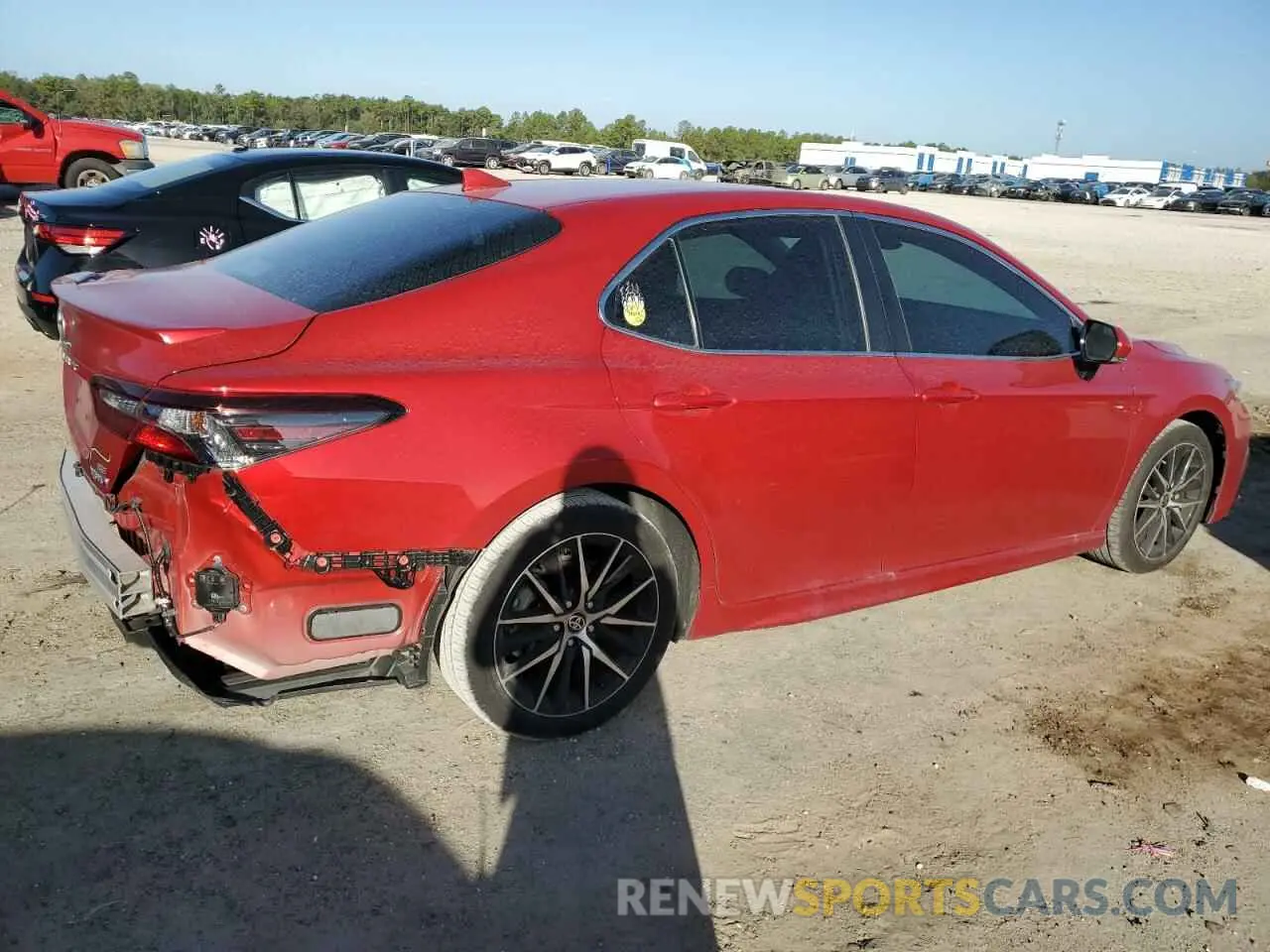 3 fotografías del automóvil dañado 4T1S31AK2RU072812 TOYOTA CAMRY 2024