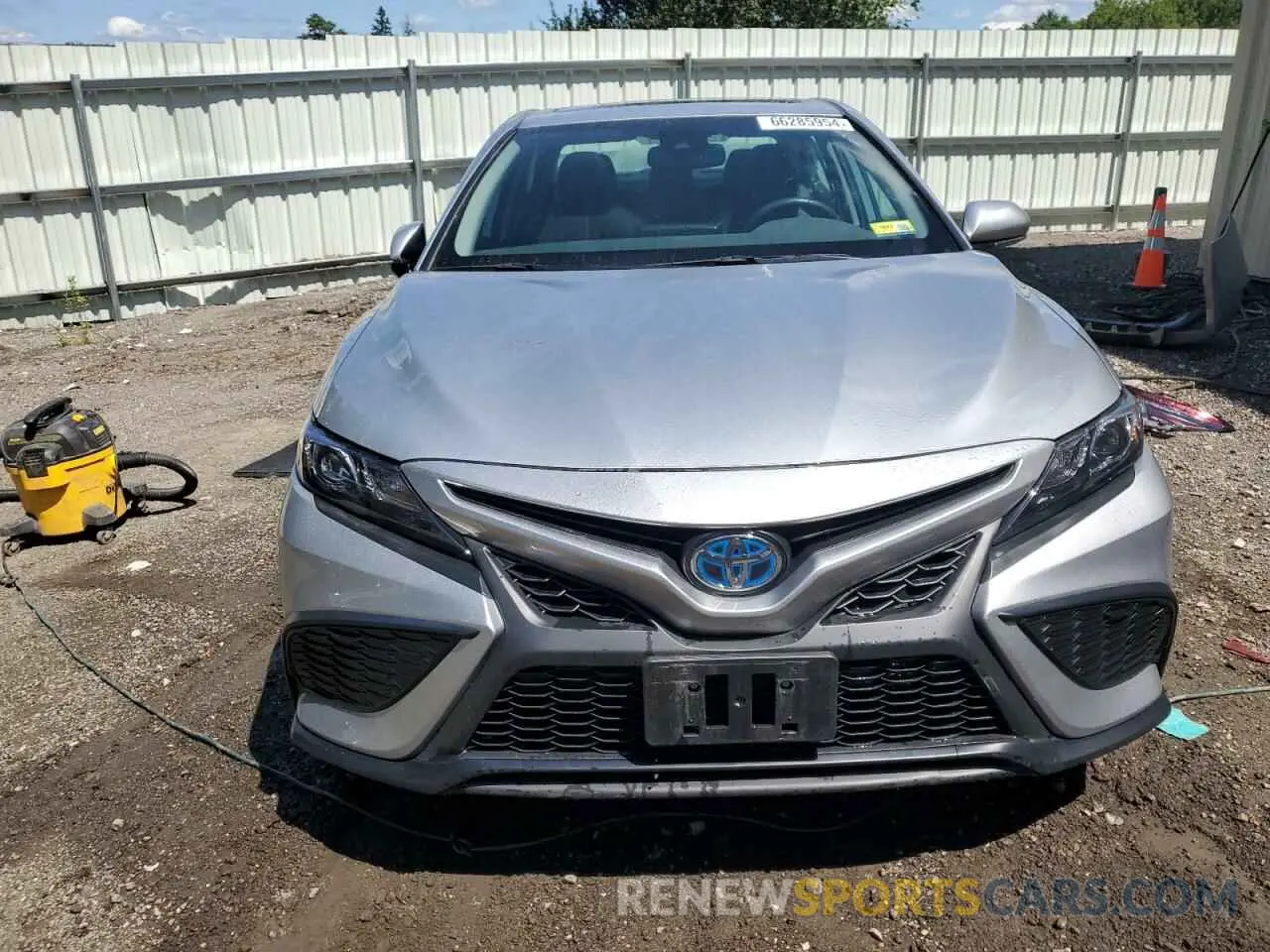 5 fotografías del automóvil dañado 4T1S31AK9RU060723 TOYOTA CAMRY 2024