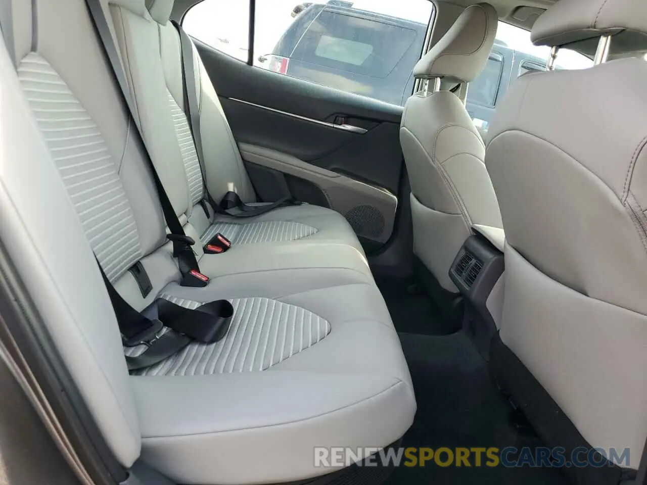 10 fotografías del automóvil dañado 4T1S31AK9RU625410 TOYOTA CAMRY 2024
