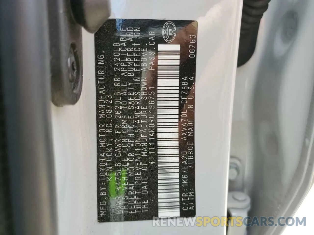 13 fotografías del automóvil dañado 4T1T11AK0RU196751 TOYOTA CAMRY 2024