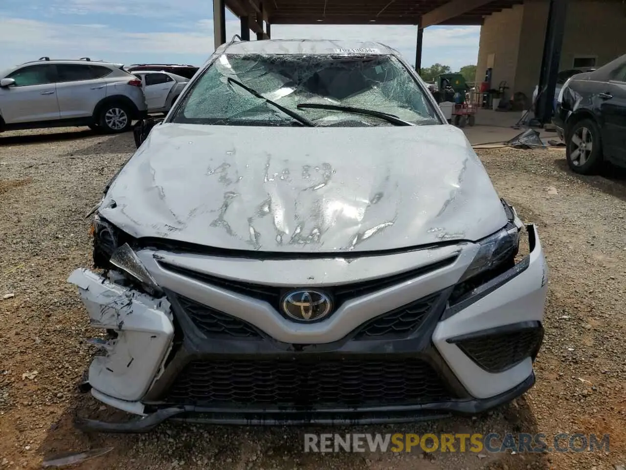 5 fotografías del automóvil dañado 4T1T11AK0RU196751 TOYOTA CAMRY 2024