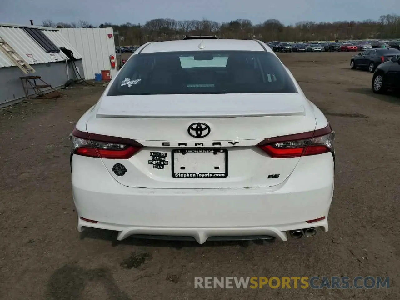 6 fotografías del automóvil dañado 4T1T11AK0RU240523 TOYOTA CAMRY 2024
