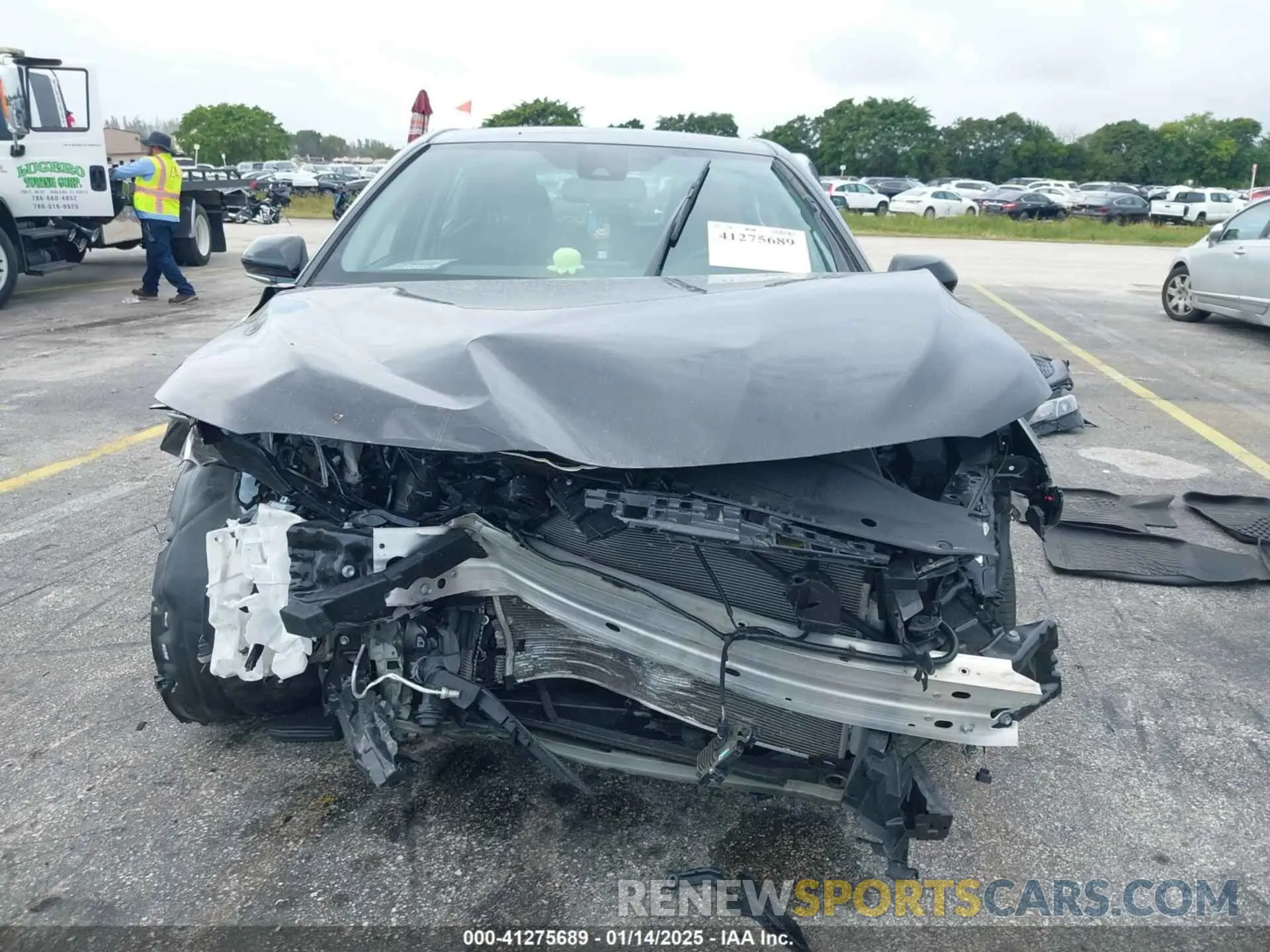 13 fotografías del automóvil dañado 4T1T11AK0RU842483 TOYOTA CAMRY 2024