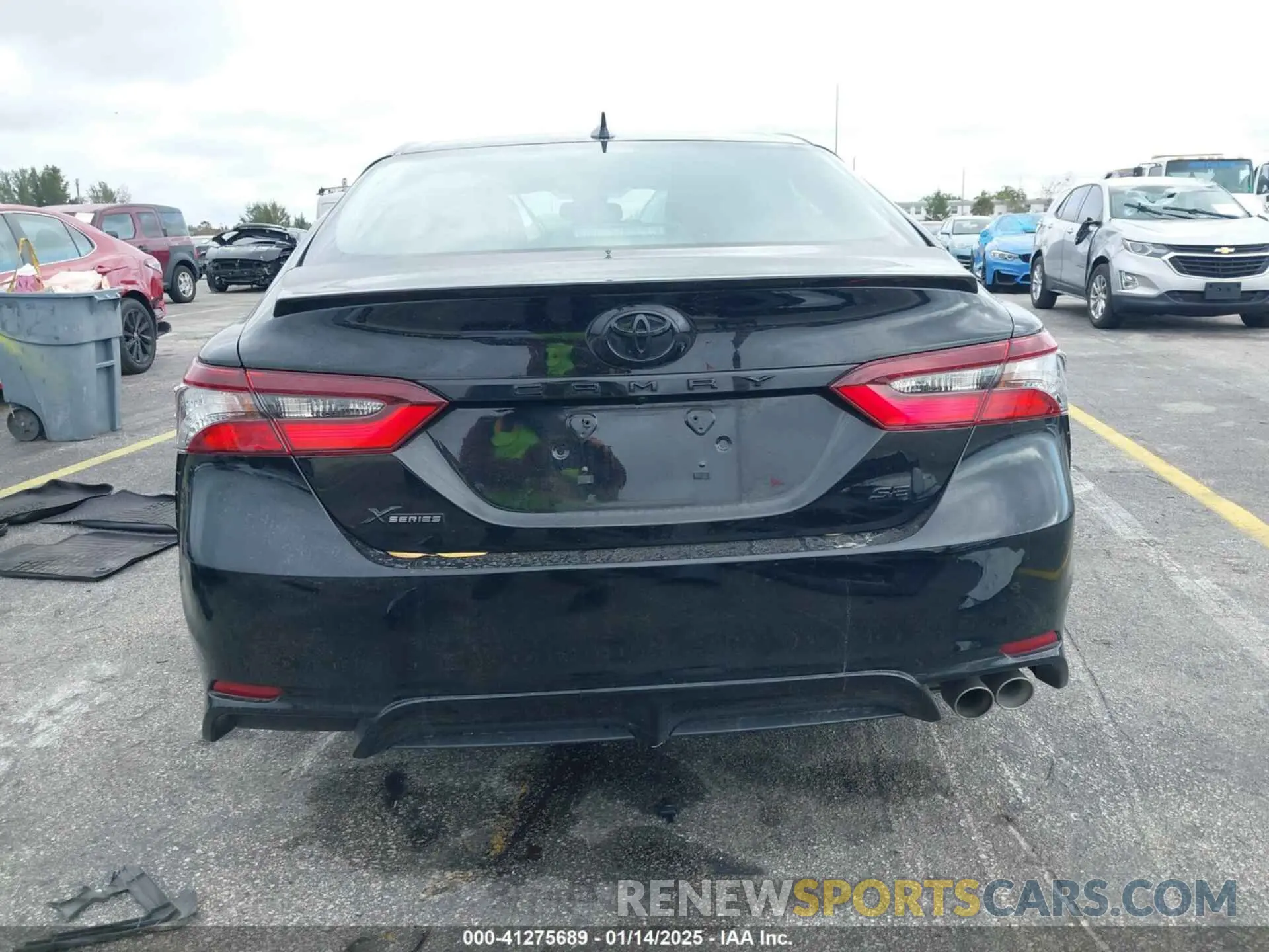 17 fotografías del automóvil dañado 4T1T11AK0RU842483 TOYOTA CAMRY 2024