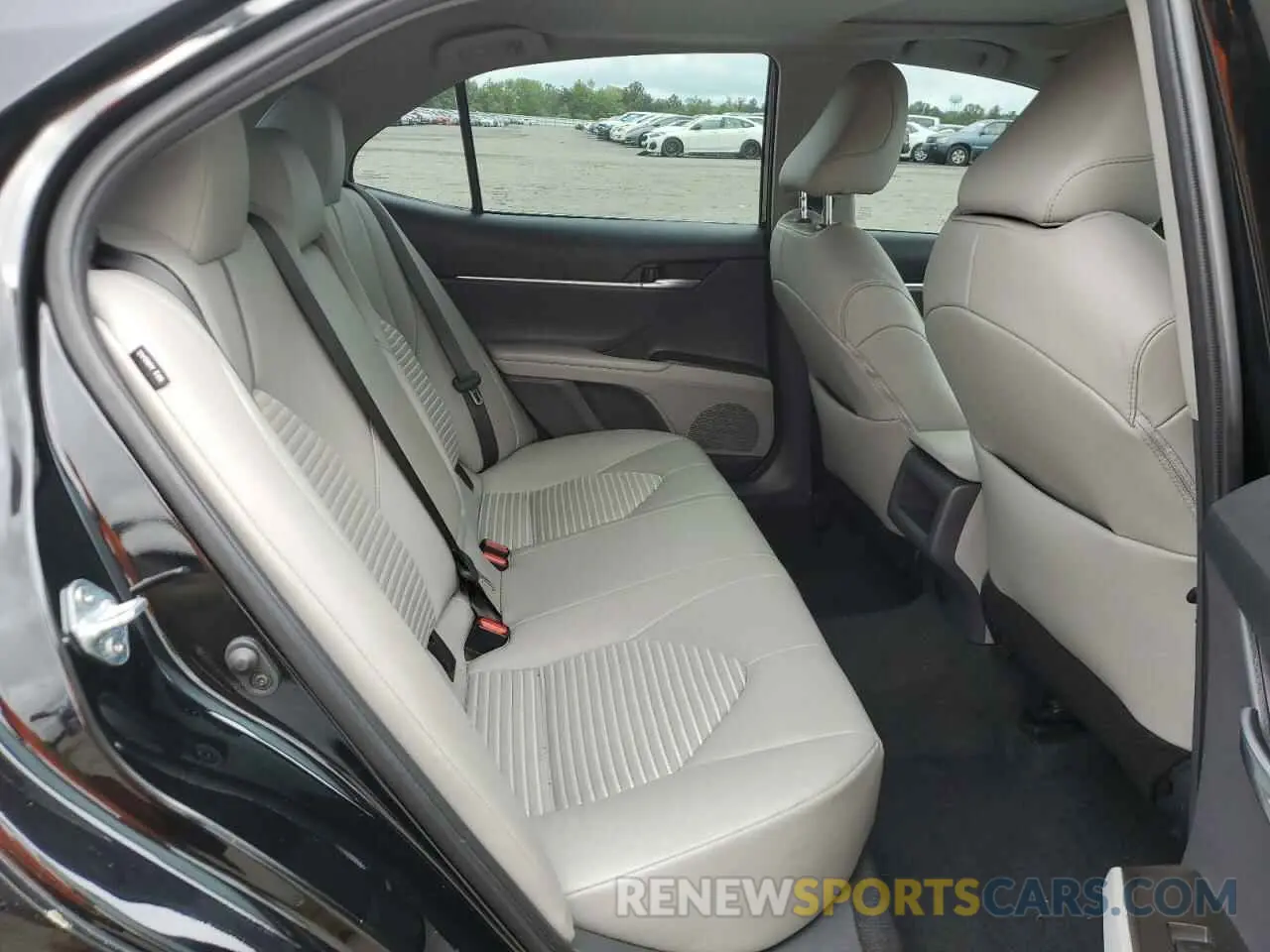 10 fotografías del automóvil dañado 4T1T11AK0RU849773 TOYOTA CAMRY 2024