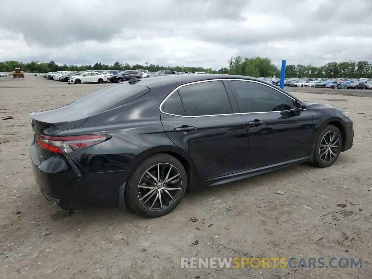 3 fotografías del automóvil dañado 4T1T11AK0RU849773 TOYOTA CAMRY 2024