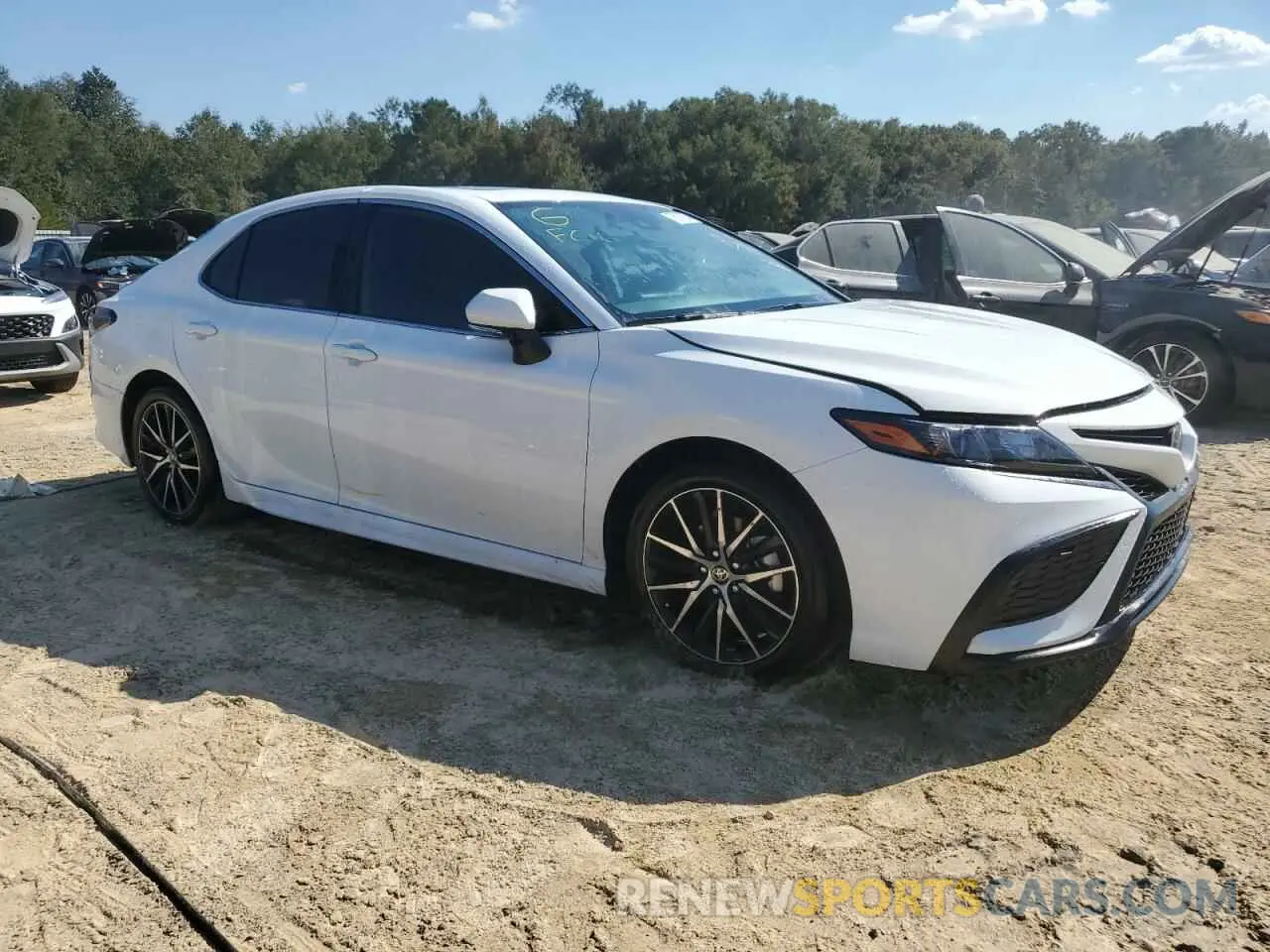 4 fotografías del automóvil dañado 4T1T11AK0RU894602 TOYOTA CAMRY 2024
